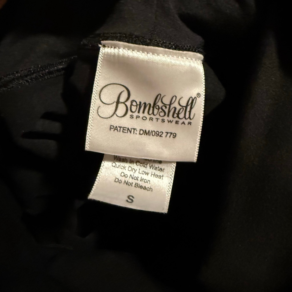 Bombshell Sportswear Performance Tights Three Str… - image 9